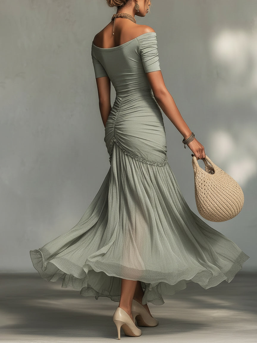Vestito lungo grigio in tessuto elasticizzato e chiffon