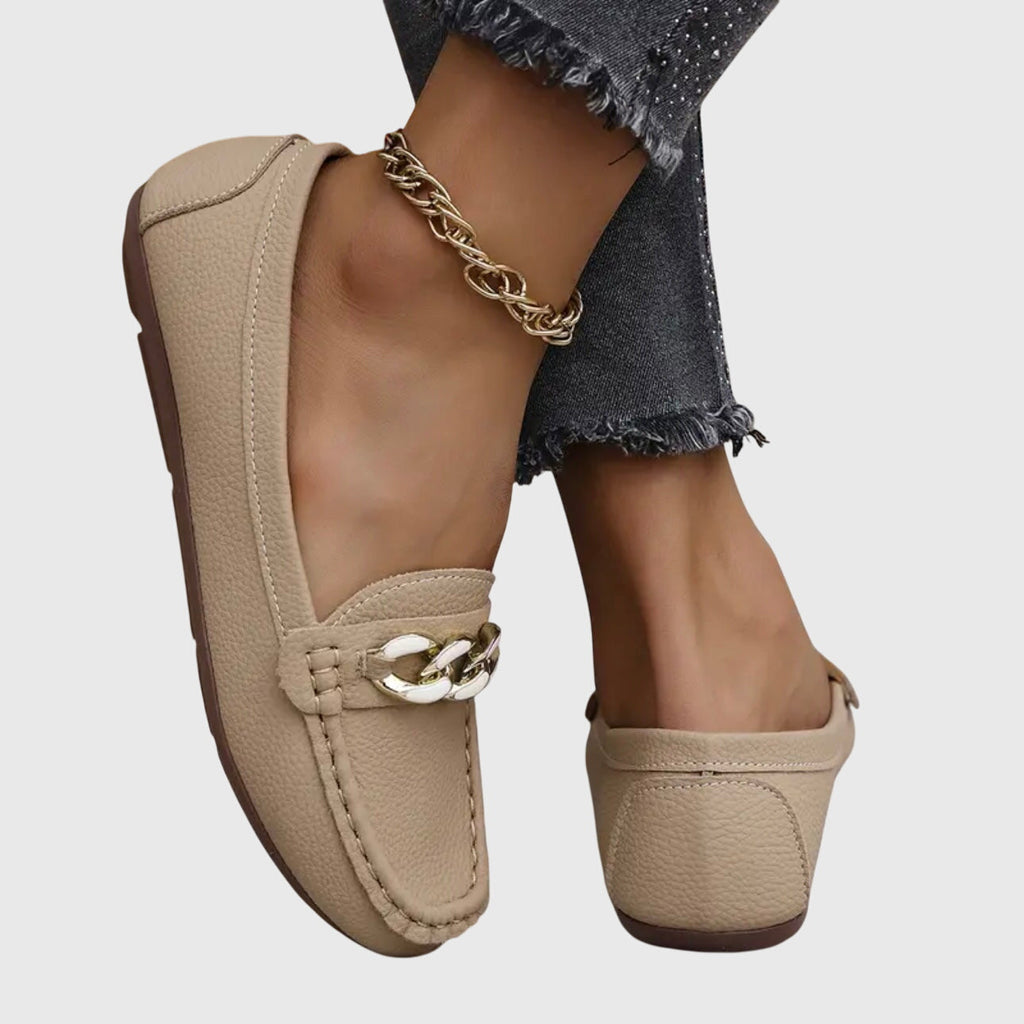 MELISSA | MOCASINES CON CADENA DORADA