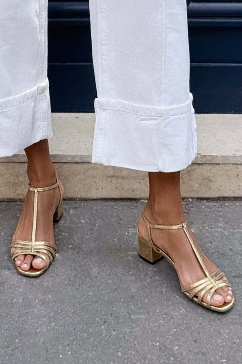 Hope – Sandalias Doradas de Elegancia Cotidiana