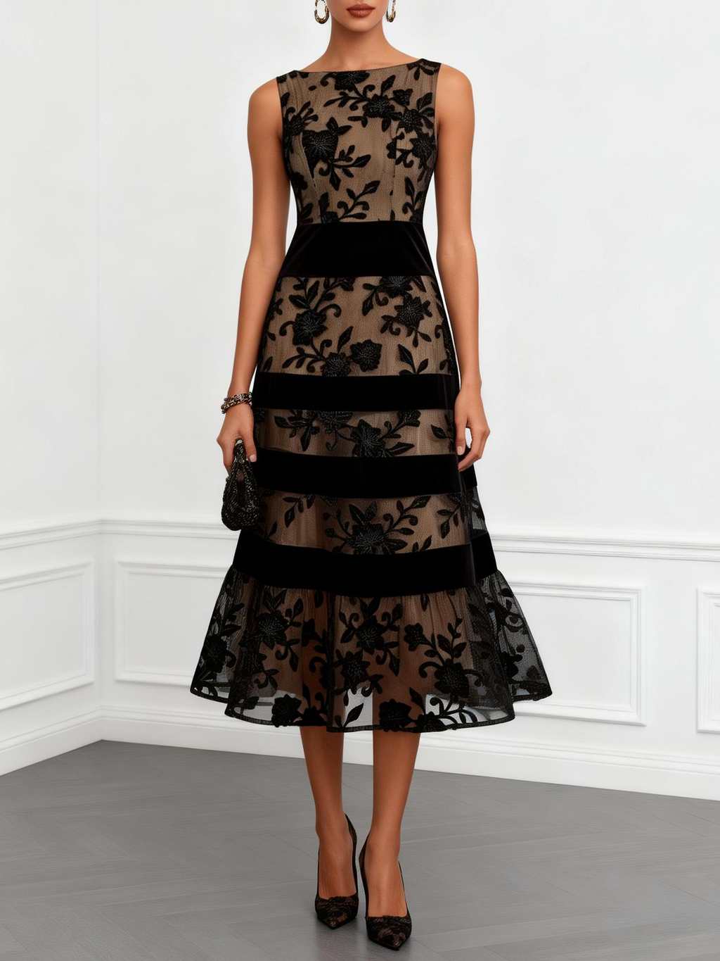 Abito midi in mesh nero a stampa floreale, senza maniche, con silhouette ad A.