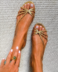 Emilia – Sandalias Doradas de Verano