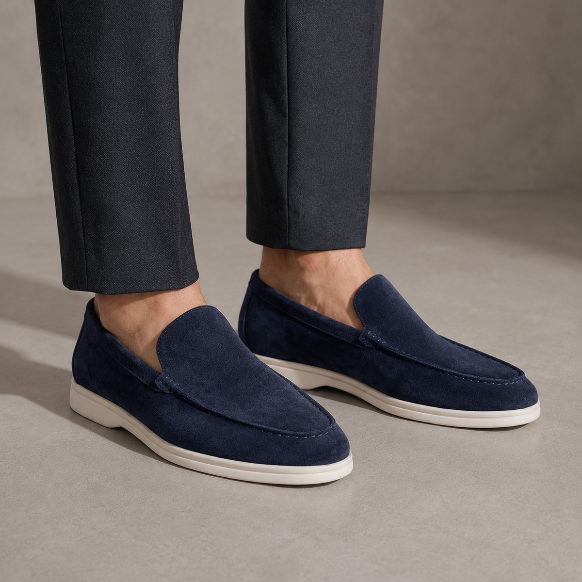 Elegantes mocasines de ante