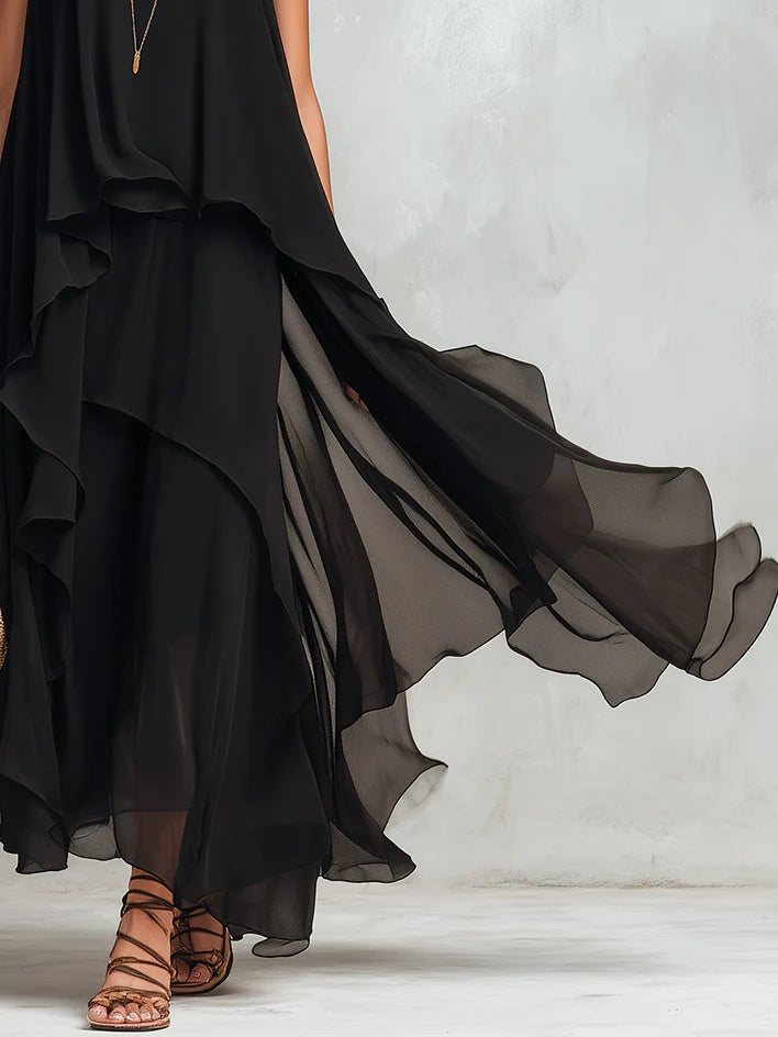 Vestido maxi negro de gasa en capas con cuello redondo y sin mangas