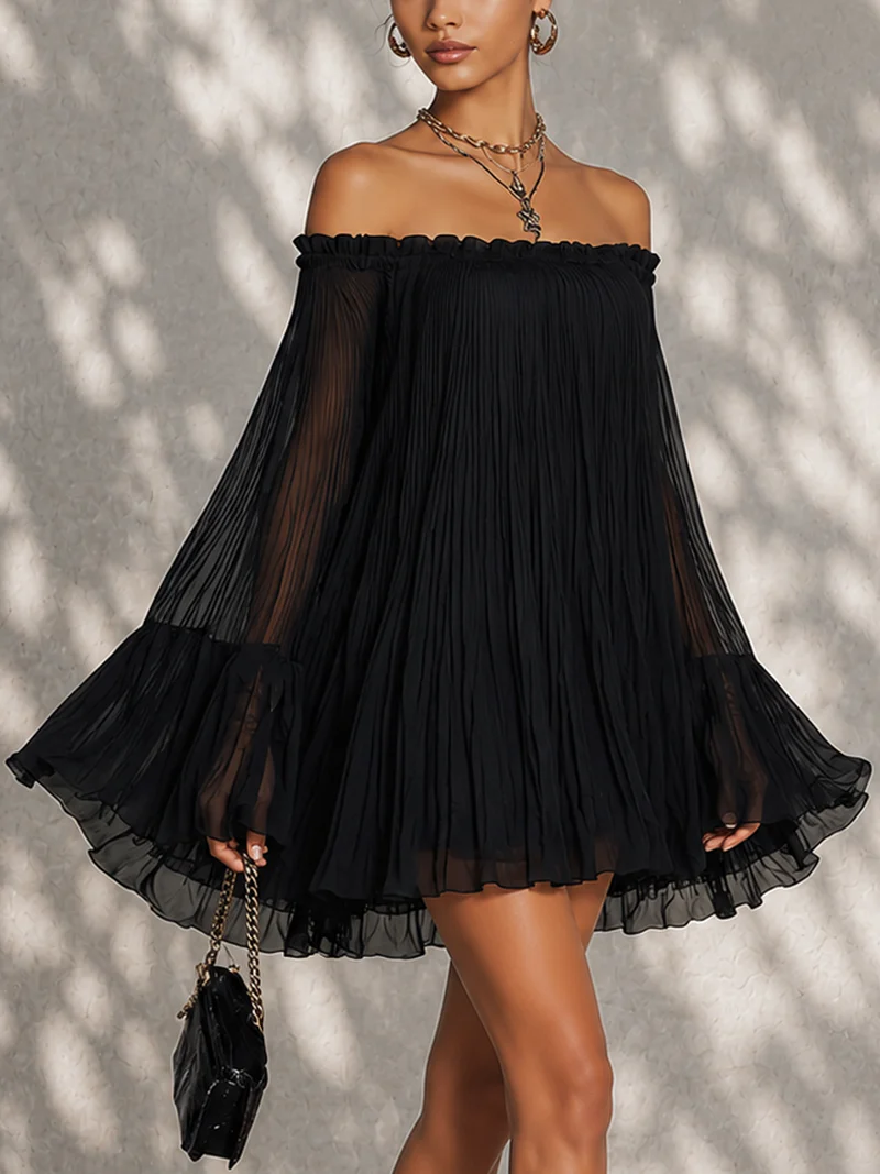 Vestido corto negro de hombros descubiertos con mangas campana y volantes